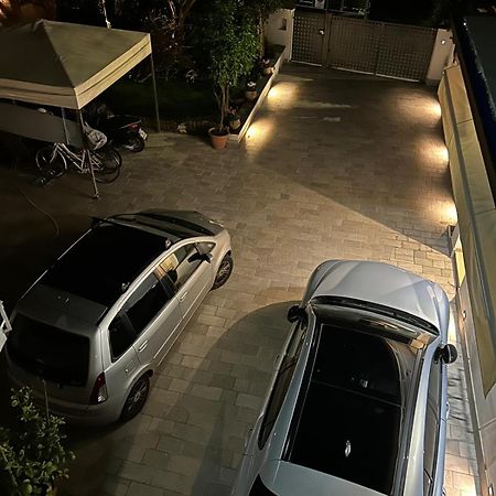 Apartamento Happy King Lido di Camaiore Exterior foto